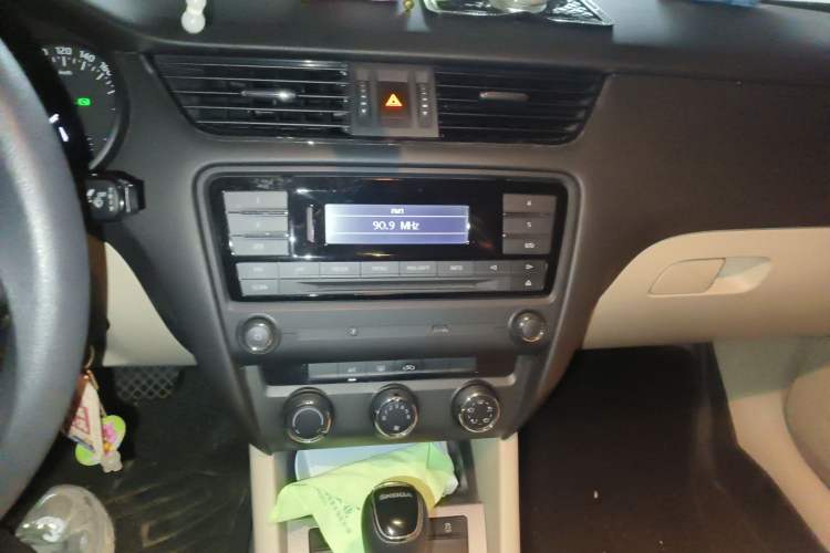 Used Skoda Octavia 2014 1.6L Automatic Yijie Edition