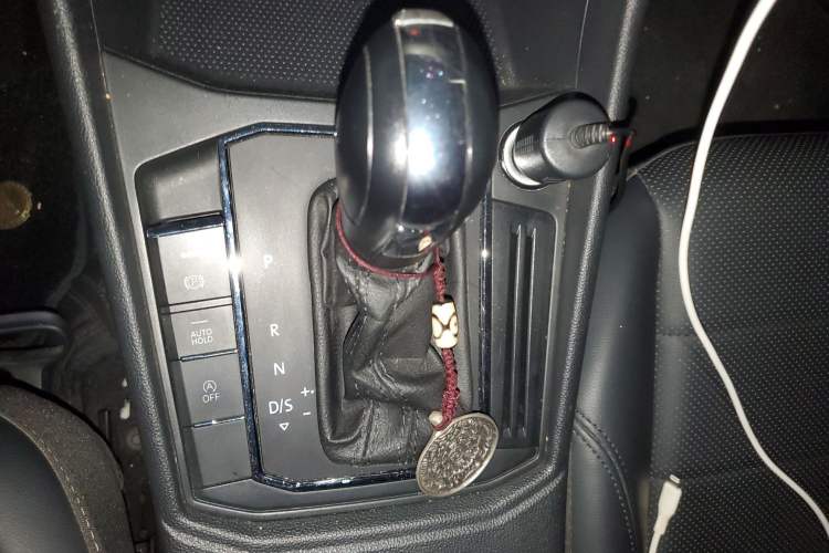 Used Volkswagen Lavida 2021 1.5L Automatic Comfort Edition Gear Lever