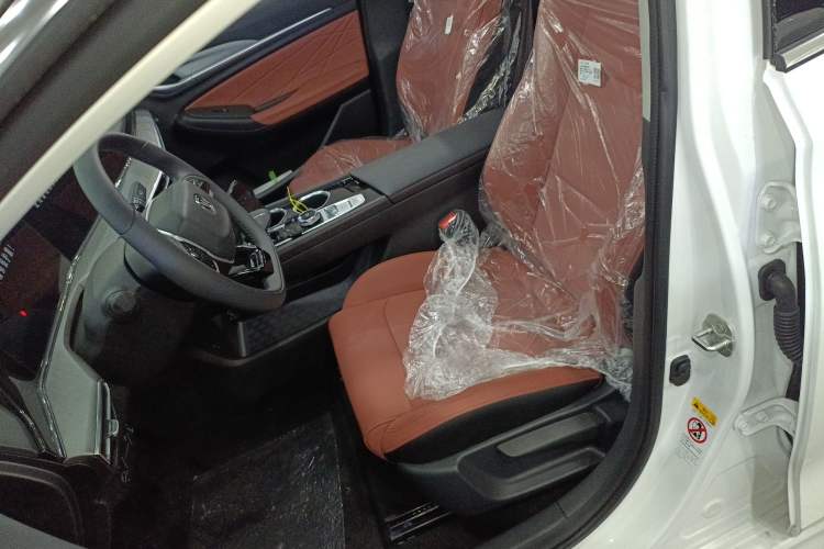 Used Changan Eado 2025 PLUS 1.4T Dual-Clutch High-Energy Version