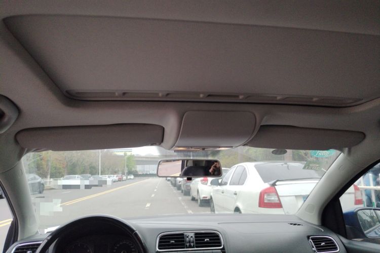 Used Volkswagen Polo 2011 1.6L Automatic ZhiKu Edition Headliner