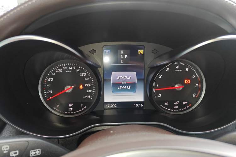 Used Mercedes-Benz GLC 2019 Facelift GLC 260 L 4MATIC Luxury Model
