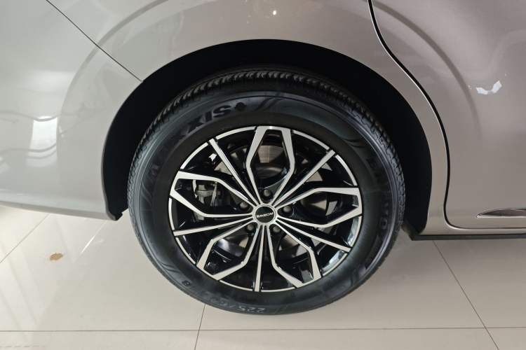 Used Roewe iMAX8 New Energy 2025 1.5T DMH Lu Zun Deluxe Edition