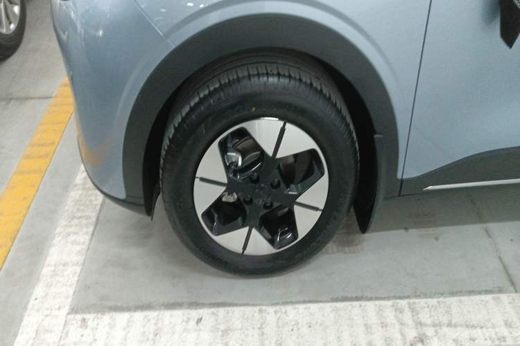 Used Geely Galaxy Geome 2025 UP 410km Exploration Edition