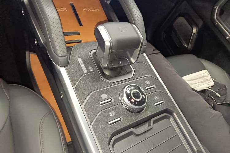 Used JETOUR Traveler 2023 1.5T Two-Wheel Drive Discovery PRO
