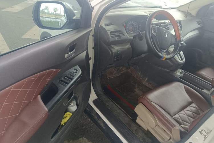 Used Honda CR-V 2012 2.0L two-wheel drive urban version