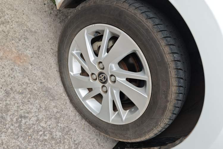 Used Toyota YARiS L Zhi Xuan 2016 Revised Version 1.5G CVT with Dynamic Sunroof Left Front Wheel Hub