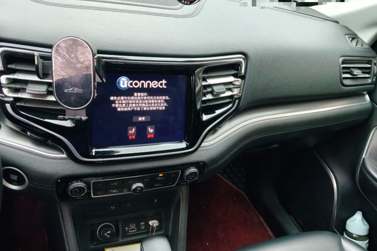 Used Jeep Grand Commander 2018 2.0T Two-Wheel Drive Enjoy Edition China V
