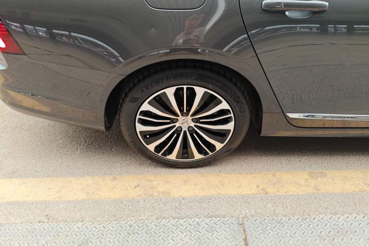 Used Volvo S90 2024 B5 Zhiyi Luxury Edition
