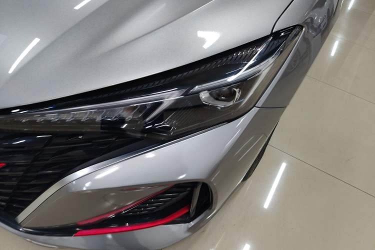 Used CHANGAN Eado 2023 Changan Edition PLUS Blue Whale NE 1.4T GDI DCT Prestige Version Left Front Headlight