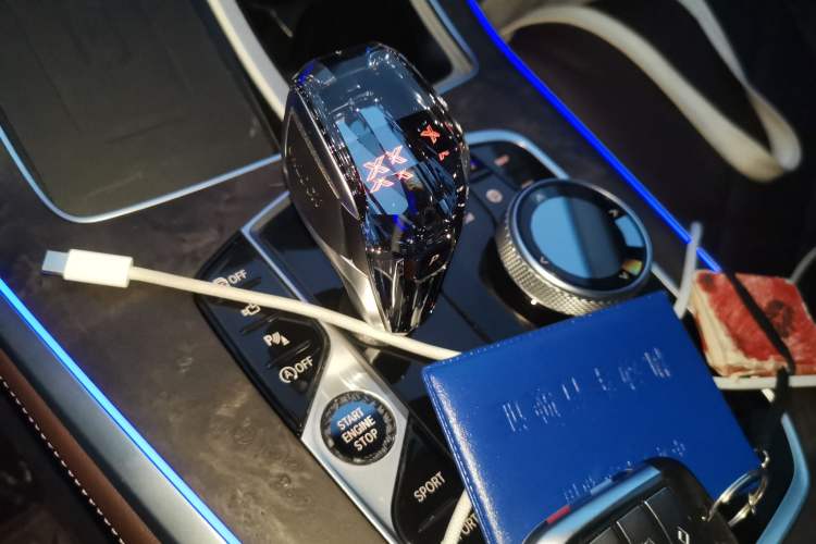 Used BMW X5 2022 Restyled xDrive 30Li Luxury Version M Sport Package Gear Lever