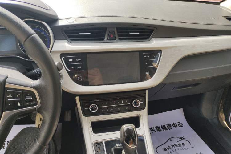 Used Geely Auto Vision 2018 1.5L Automatic Prestige Model Audio And AC Panel