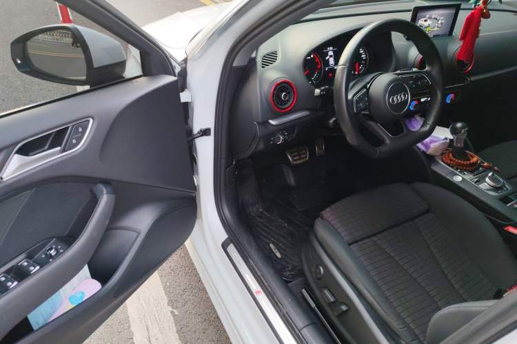 Used Audi A3 2020 Sportback 35 TFSI Sporty Model China VI
