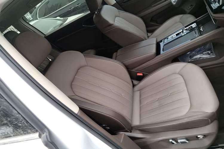 Used Volkswagen Viloran 2024 330TSI Luxury Edition