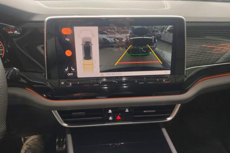 Used Volkswagen Teramont X 2023 380TSI Four-Wheel Drive Luxury Edition Audio And AC Panel