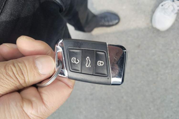 Used Volkswagen Magotan 2023 2 Million Units Commemorative Edition 330TSI DSG Luxury Version
