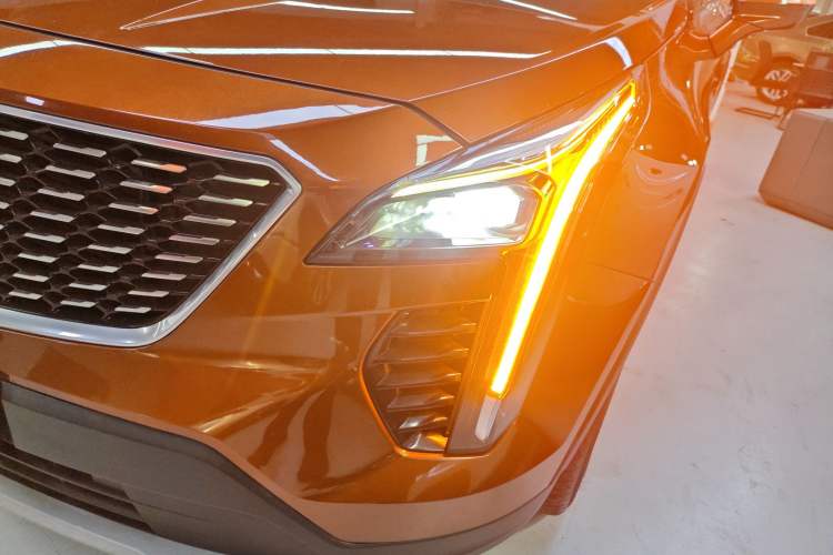 Used Cadillac XT4 2018 28T Two-Wheel Drive Leading Version