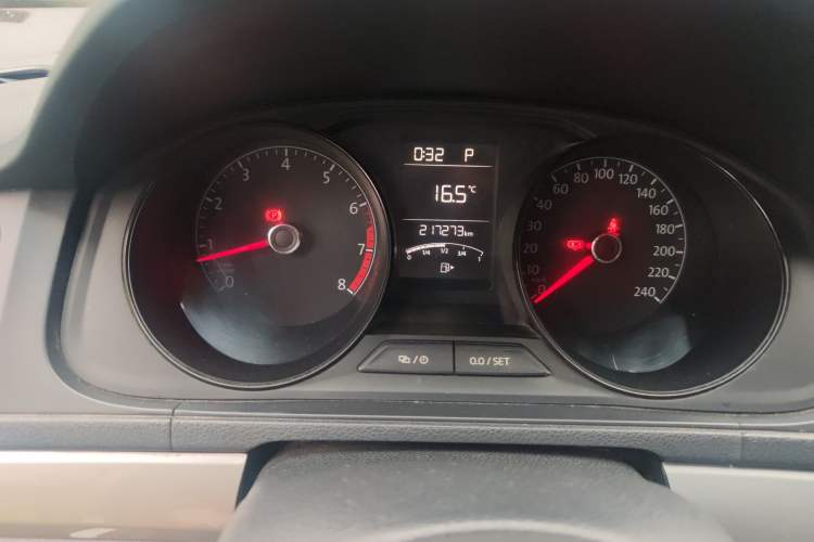 Used Volkswagen Lavida 2017 1.6L Automatic Fashion Edition
