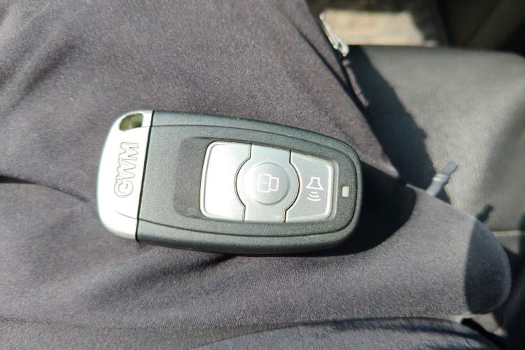 Used Haval H6 2015 Upgraded Model 1.5T Manual Two-Wheel Drive Elite Version Vehicle Key