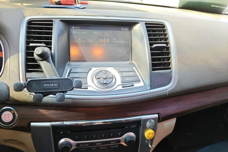 Used Nissan Teana 2009 Duke 2.5L XV VIP Deluxe Edition Audio And AC Panel