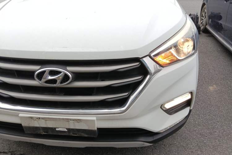 Used Hyundai ix25 2017 1.4T Automatic Smart Version
