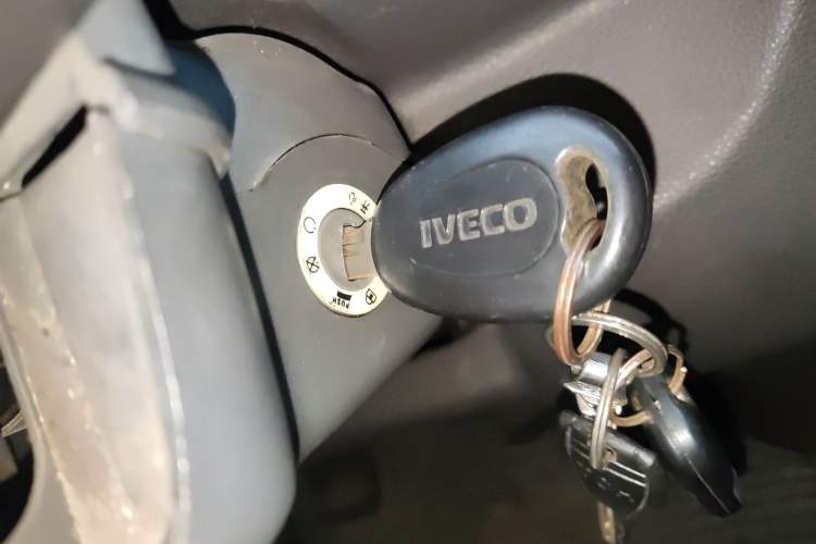 Used Iveco Turin 2009 2.5T-A32 Base Version