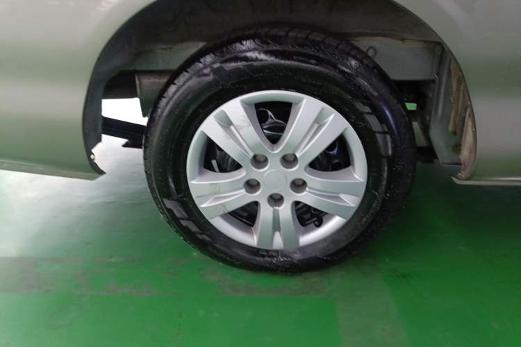 Used FORTHING Lingzhi 2023 M5L 1.6L Base Model 7 Seats
