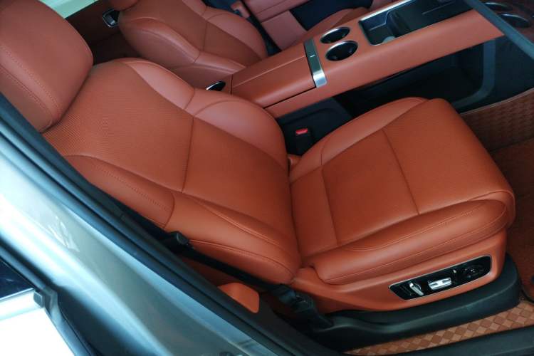 Used Li Auto L8 2023 Pro Model
