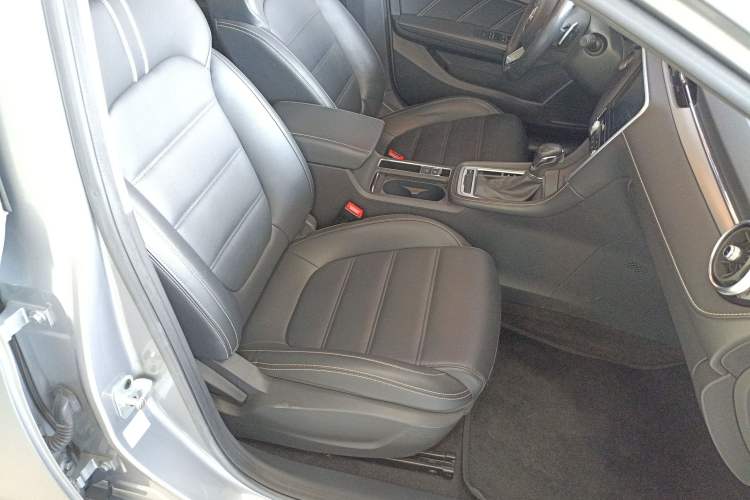 Used MG 6 2017 20T Automatic Luxury Smart Connect Version China V Standard
