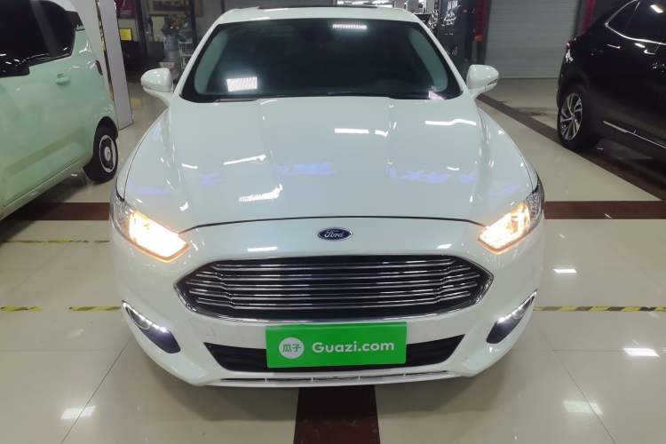 Used Ford Mondeo 2013 2.0L GTDi 200 Fashion Edition Front