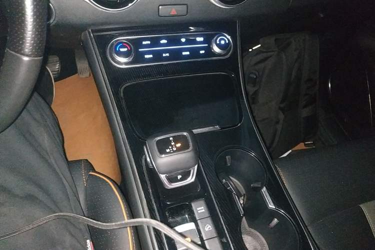 Used FORTHING Yacht 2022 1.5T DCT Chasing Wind Edition Gear Lever