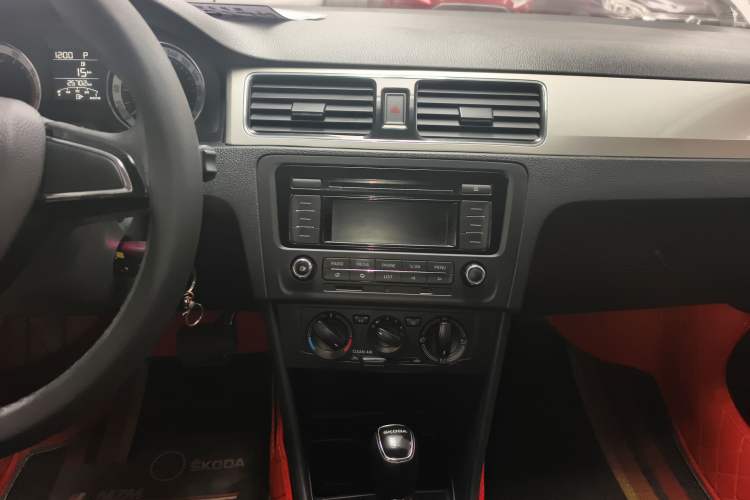 Used Skoda Rapid 2019 1.5L Automatic Comfort Edition China VI Standard
