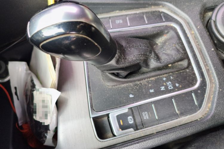 Used Volkswagen Golf Sportsvan 2016 1.6L Automatic Comfort Model Gear Lever