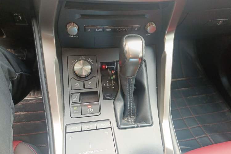 Used Lexus NX 2017 300h Front-Drive FENGSHANG Edition
