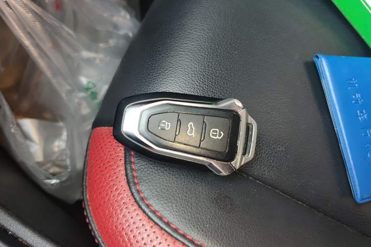 Used Luxgen U5 SUV 2017 1.6L CVT Jazz Edition
