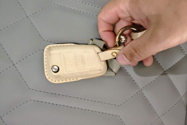 Used Volkswagen Tayron 2023 330TSI Two-Wheel-Drive R-Line High-Energy Version Vehicle Key