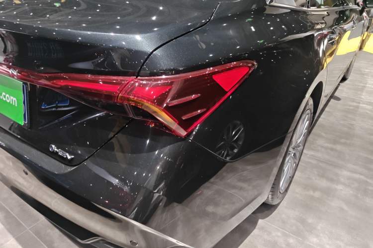 Used Toyota Avalon 2024 Dual-Motor 2.0L Luxury Edition