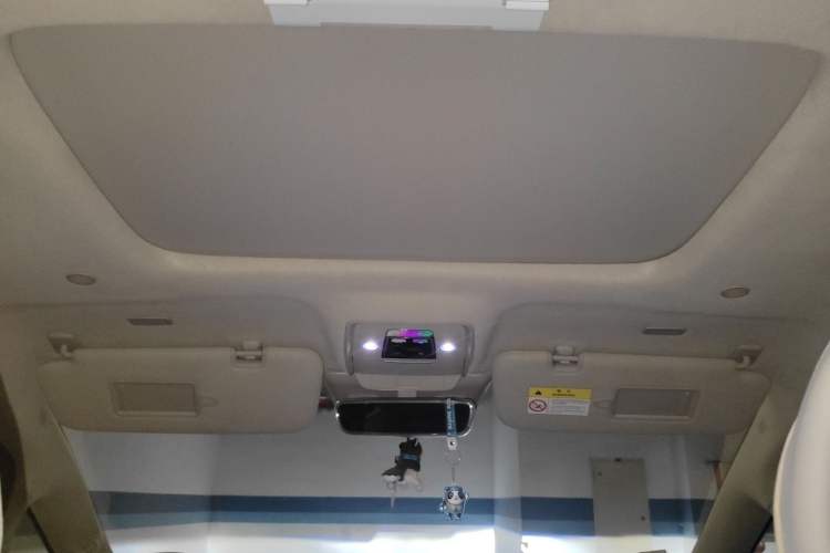 Used Denza D9 2022 DM-i 970 Four-Wheel Drive Flagship Model
