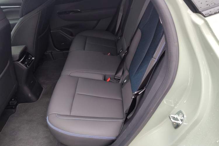 Used Buick E4 2023 Smart Edition Left Rear Seat