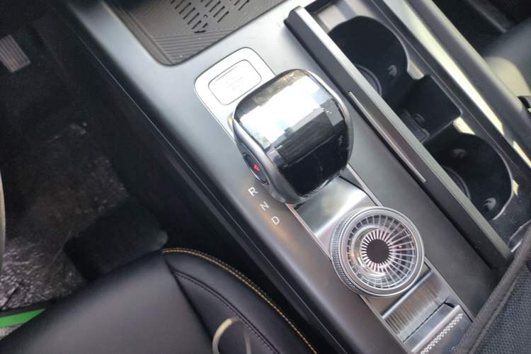 Used BAIC Off-Road BJ30 2024 1.5T Light Wilderness Pro Edition Gear Lever