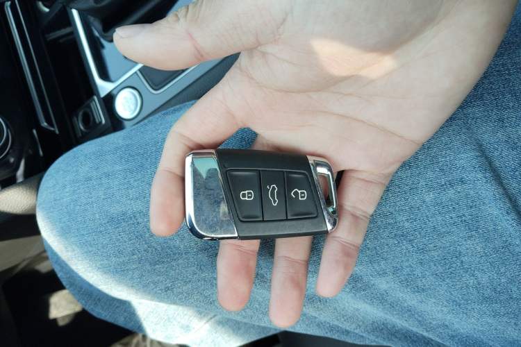 Used Volkswagen Magotan 2018 Facelift 330TSI DSG Luxury Model Interior 1