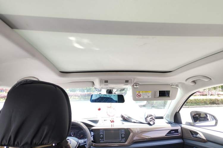 Used Volkswagen Tharu 2019 280TSI Two-Wheel Drive Comfort Edition China V Standard Headliner