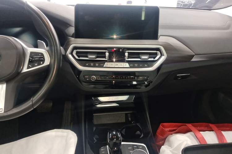 Used BMW X3 2022 Second Facelift xDrive30i Leading Edition M Night Sky Package