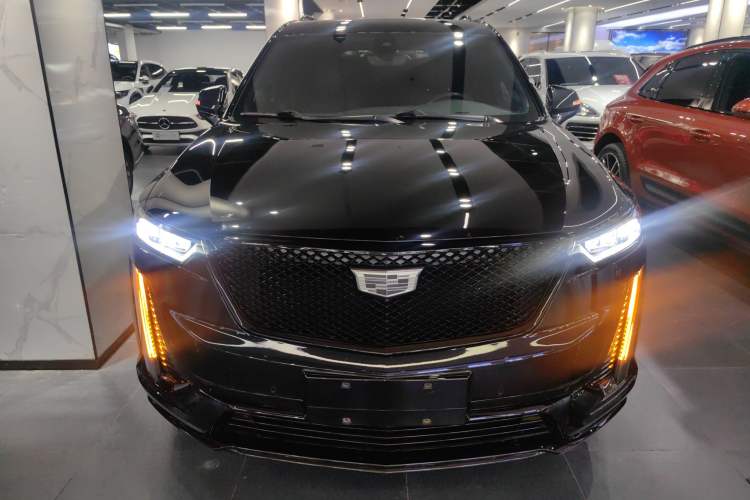 Used Cadillac XT6 2022 2.0T Six-Seater Four-Wheel Drive Luxury Version
