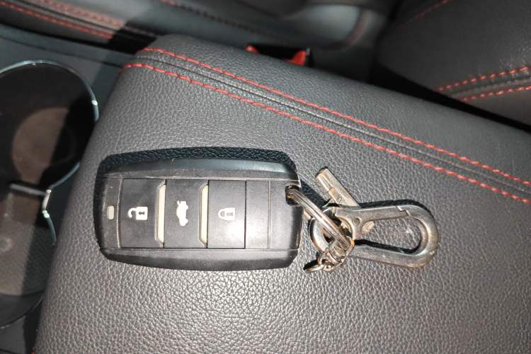 Used Changan CS75 2016 1.5T Manual FENGSHANG Model
