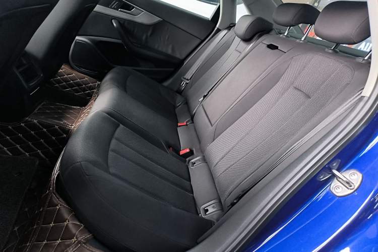 Used Audi A4L 2019 40 TFSI Ambition China VI