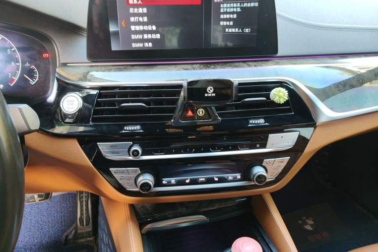 Used BMW 6 Series GT 2019 630i M Sport Package Audio And AC Panel