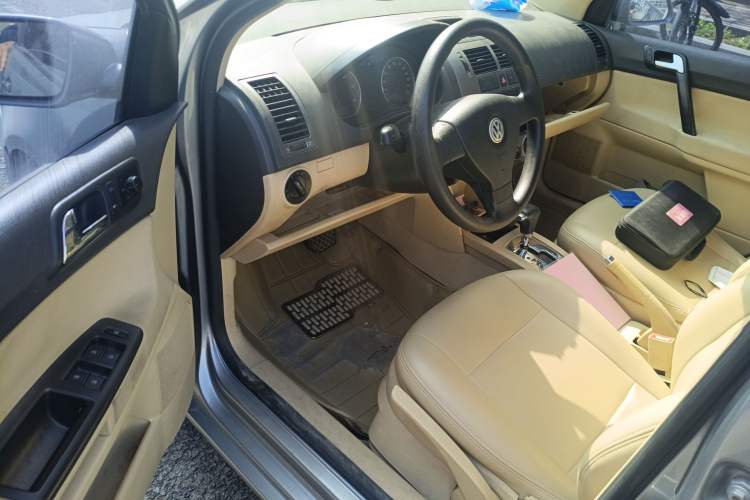Used Volkswagen Polo 2009 Jingqu 1.4L Automatic Elegant Edition Driver Seat