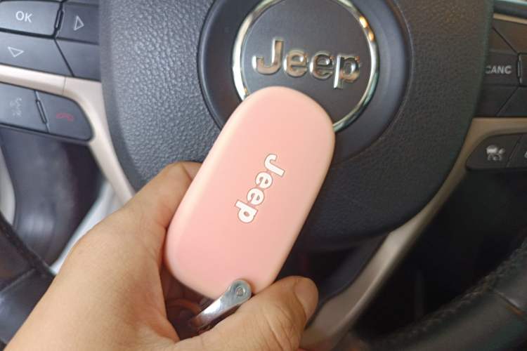 Used Jeep Cherokee 2014 2.4L Luxury Edition