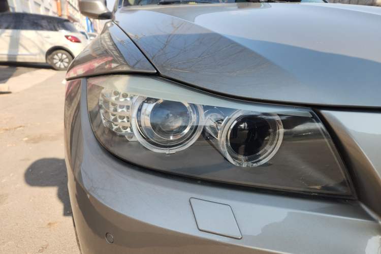 Used BMW 3 Series 2011 320i Luxury Edition