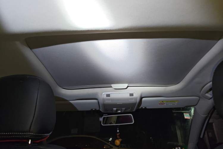 Used Volkswagen Golf 2018 1.6L Automatic Comfort Model Headliner